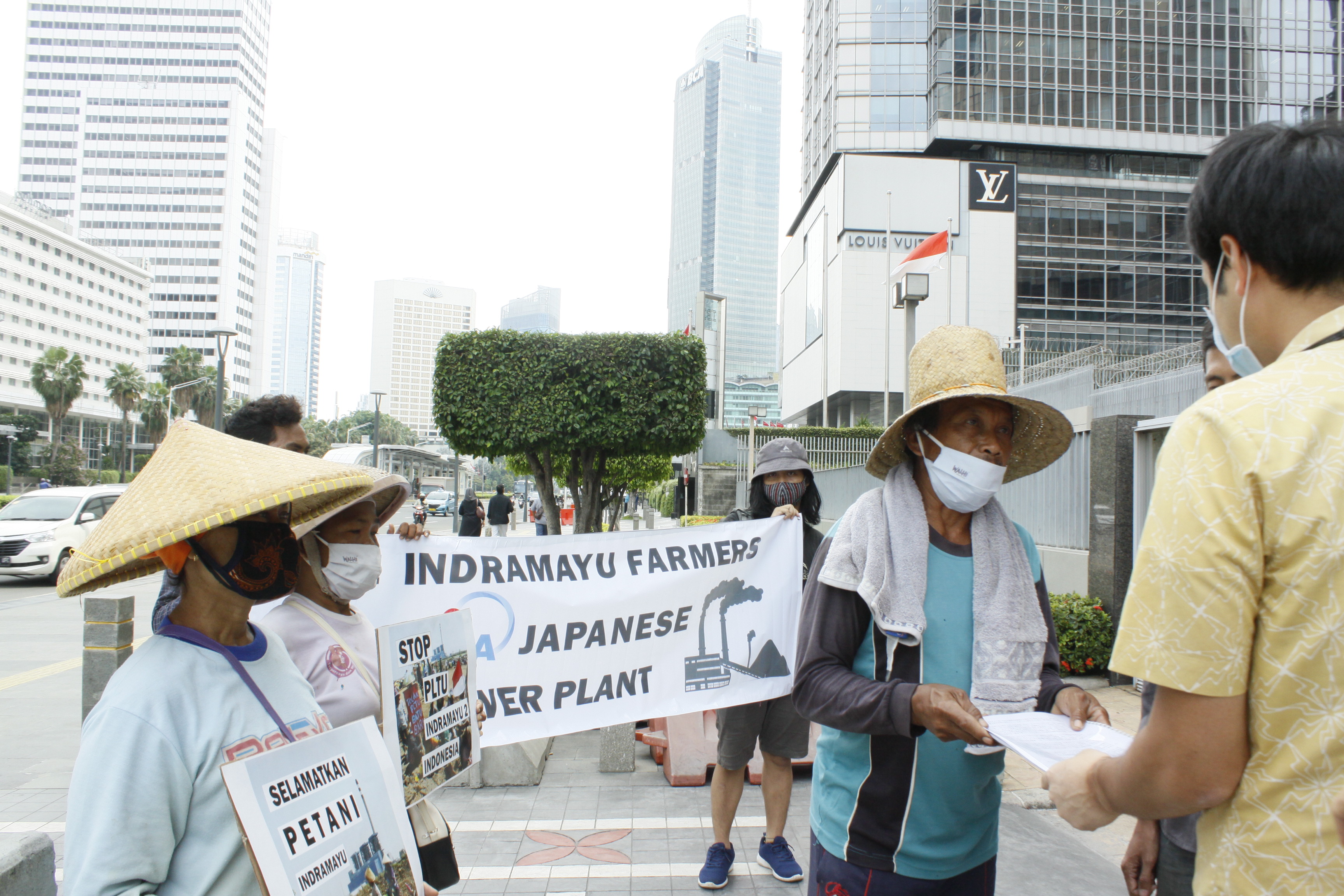 Foe Japan インドネシア石炭火力計画を支援しないで 日本政府 Jicaに要請書を提出 34ヶ国1 218個人 107団体署名